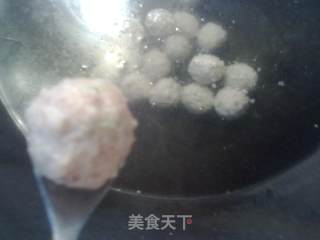 香菜丸子汤的做法步骤：3