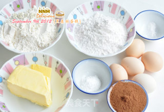 这是个辛苦活儿——黑森林蛋糕（6寸）的做法步骤：1