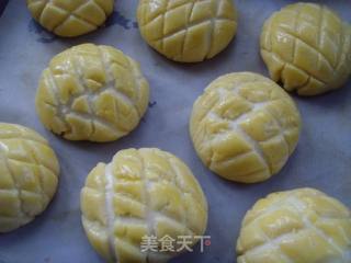 酥香菠萝包的做法步骤：16