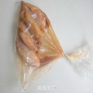 新奥尔良鸡翅——微波炉做法的做法步骤：3
