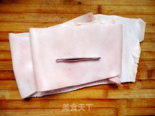 夏季的清凉美容凉拌菜之------肉皮冻的做法步骤：2