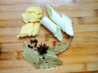 夏季的清凉美容凉拌菜之------肉皮冻的做法步骤：5
