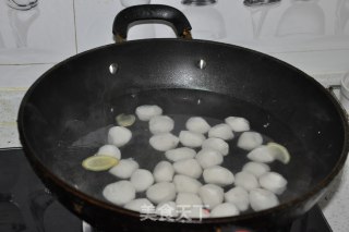 菠菜鱼丸汤的做法步骤：3