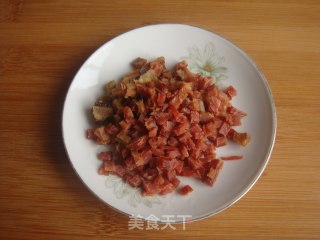 腊肉炒茄丁的做法步骤：2