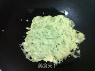 黄瓜鸡蛋饼----快捷营养早餐（五）的做法步骤：5