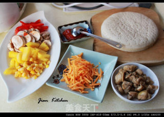 Jian Kitchen ❤营养什锦小披萨❤的做法步骤：1