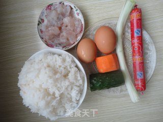 虾仁什锦炒饭的做法步骤：1