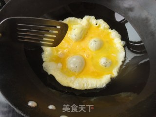 虾仁什锦炒饭的做法步骤：4