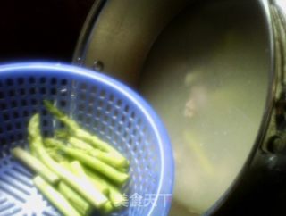 芦笋排骨汤的做法步骤：8