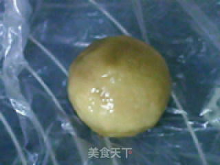 莲蓉蛋黄月饼的做法步骤：22