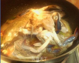 豆鼓焖冬蟹的做法步骤：9