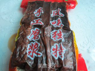 卤香干炒肉----家常菜的做法步骤：1