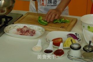 咕噜肉的做法步骤：1