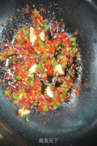 剁椒浇扣肉的做法步骤：9