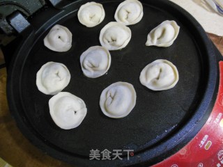 元宝煎饺的做法步骤：12