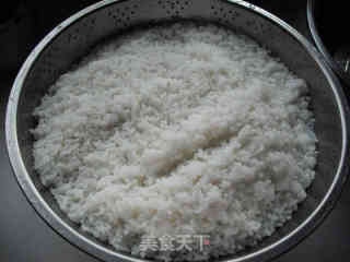 地道川渝美味——箜腊肉豌豆饭的做法步骤：2