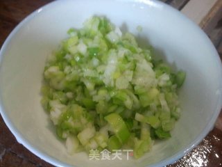 急冲冲（鸡葱葱）——为糖尿病妈妈做特制菜的做法步骤：2