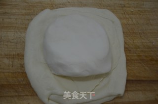 酥皮月饼的做法步骤：3