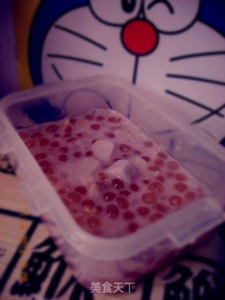 电饭锅里出甜品~~奶香十足的芋艿西米露的做法步骤：10