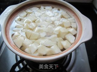 雪梨川贝冰糖水的做法步骤：3