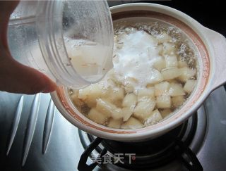 雪梨川贝冰糖水的做法步骤：8