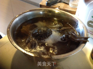 秘制麻辣六月黄的做法步骤：2