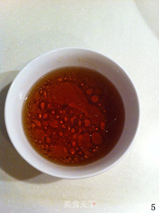 简单几步做出吃了还想再吃的红杉鱼—【豆腐煮红杉鱼】的做法步骤：5