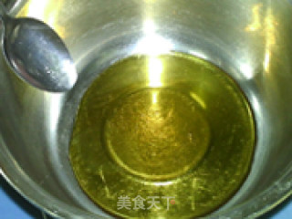 莲蓉月饼的做法步骤：2