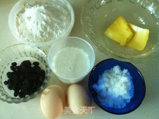 黑加仑黄油麦芬---快捷早餐（六）的做法步骤：1