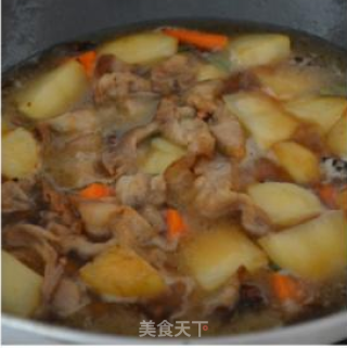 马铃薯炖肉的做法步骤：6