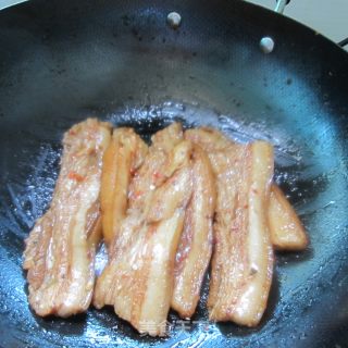 梅菜红烧肉的做法步骤：3