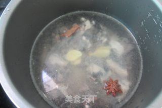 玉米乌鸡汤的做法步骤：6