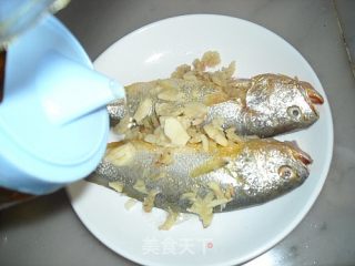 甜酸黄花鱼的做法步骤：3
