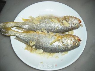 甜酸黄花鱼的做法步骤：4