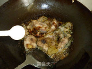 红烧鲶鱼的做法步骤：4