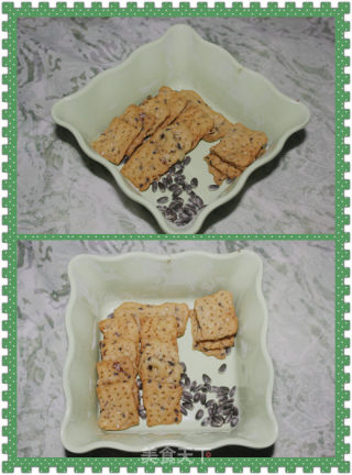 献给麻麻滴专用零食—咸味芝麻核桃瓜子仁苏打饼的做法步骤：9