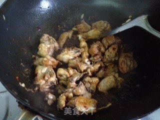 家庭风味干炒鸡的做法步骤：7