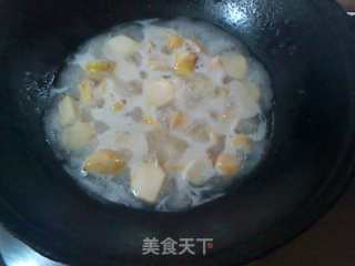 香葱爆芋艿的做法步骤：2