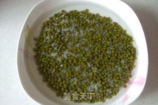 荷叶绿豆粥的做法步骤：2