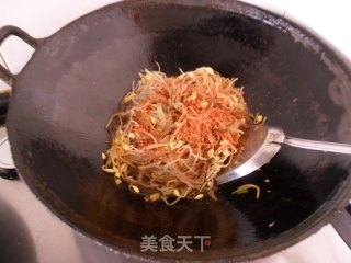 豆芽烧粉丝的做法步骤：5
