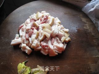 冬瓜红烧肉的做法步骤：1