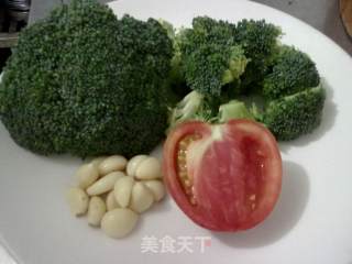 蒜蓉西兰花的做法步骤：2