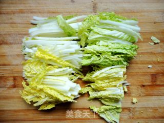 简单快速的美味小炒之------麻馓炒白菜的做法步骤：3