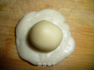 杏仁蛋黄酥的做法步骤：4
