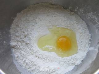 羊肉胡萝卜菜盒子的做法步骤：1