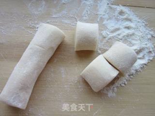 羊肉胡萝卜菜盒子的做法步骤：6