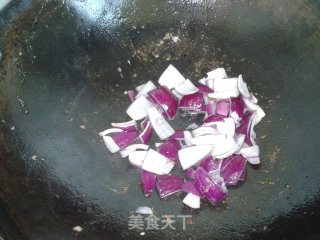 番茄洋葱炒牛肉的做法步骤：8