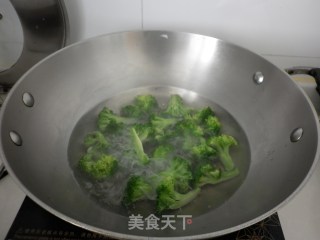 鲜美清淡的--------虾仁汤的做法步骤：6