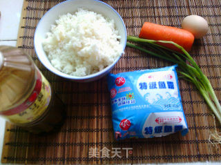 蛋炒饭（戴龙版本）的做法步骤：1