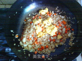 蛋炒饭（戴龙版本）的做法步骤：7